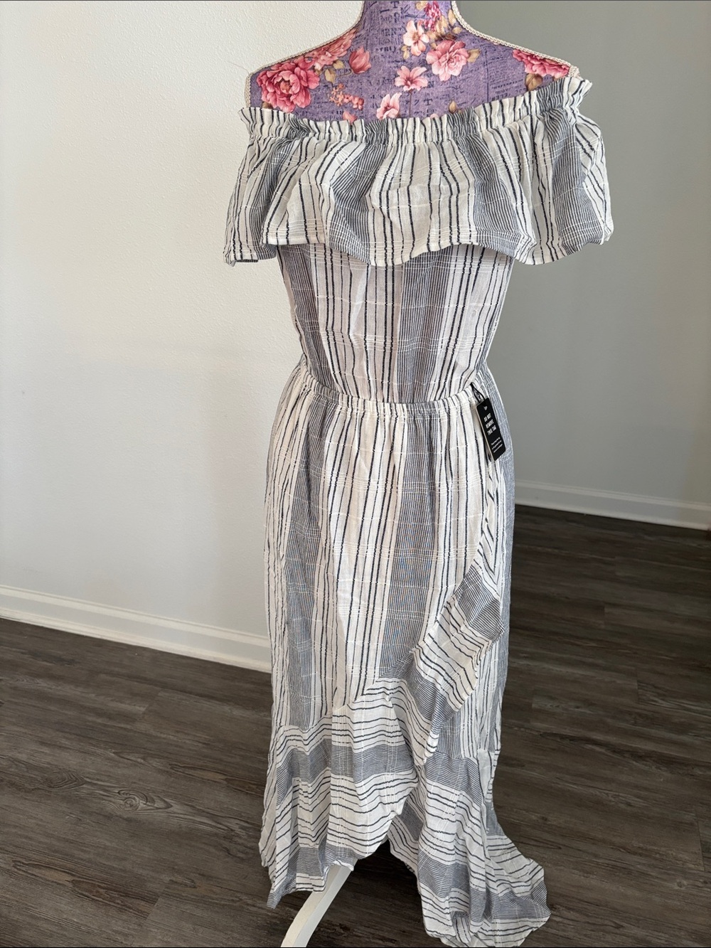 NWT Off-Shoulder Striped Maxi Dress - White & Gray